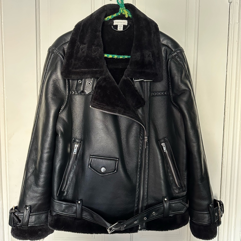 TOPSHOP MOTO BOMBER FAUX LEATHER JACKET 
SIZE US 8